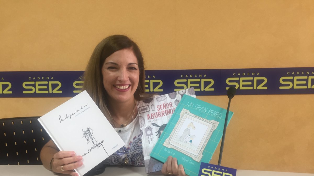Gema Sirvent con su nuevo libro y dos novedades de su editorial, Libre Albedrío.