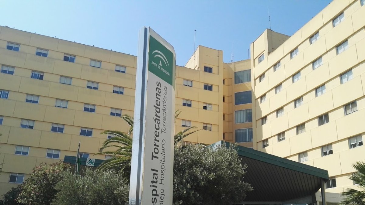 Fachada principal de Torrecárdenas.