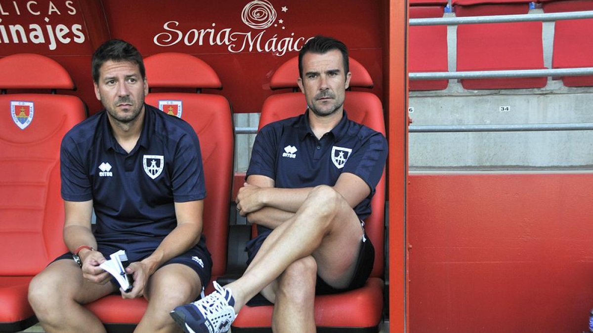 López Garai en el banquillo de Los Pajaritos.