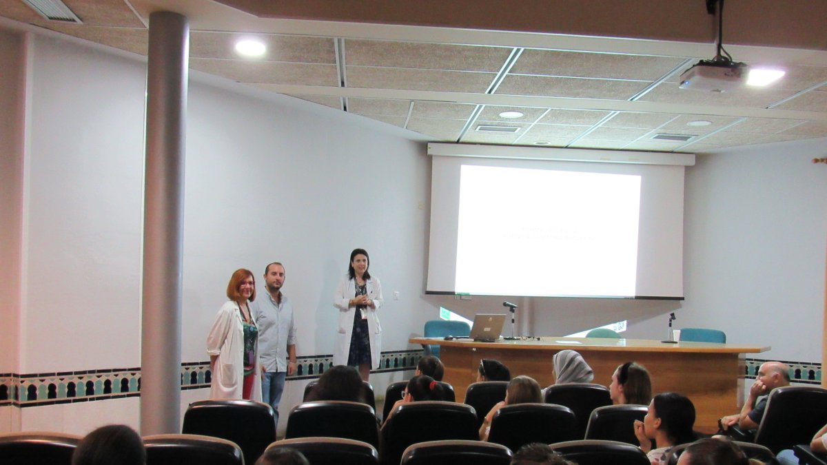 Acto de bienvenida a los alumnos en el hospital.