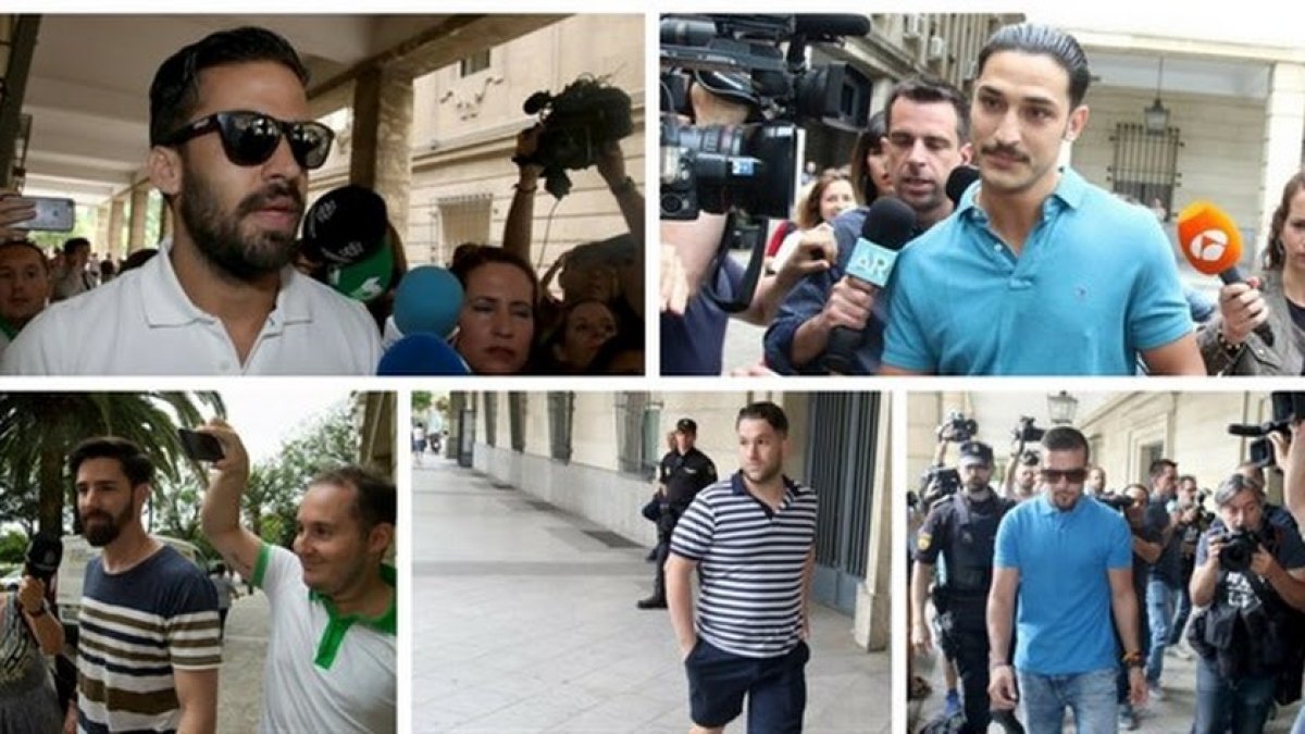 Los miembros de La Manada acuden a firmar a los juzgados de Sevilla.