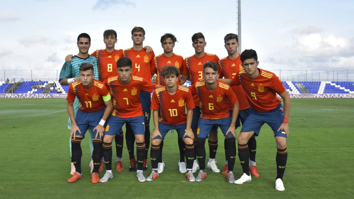 El canterano del Almería participó en el encuentro.