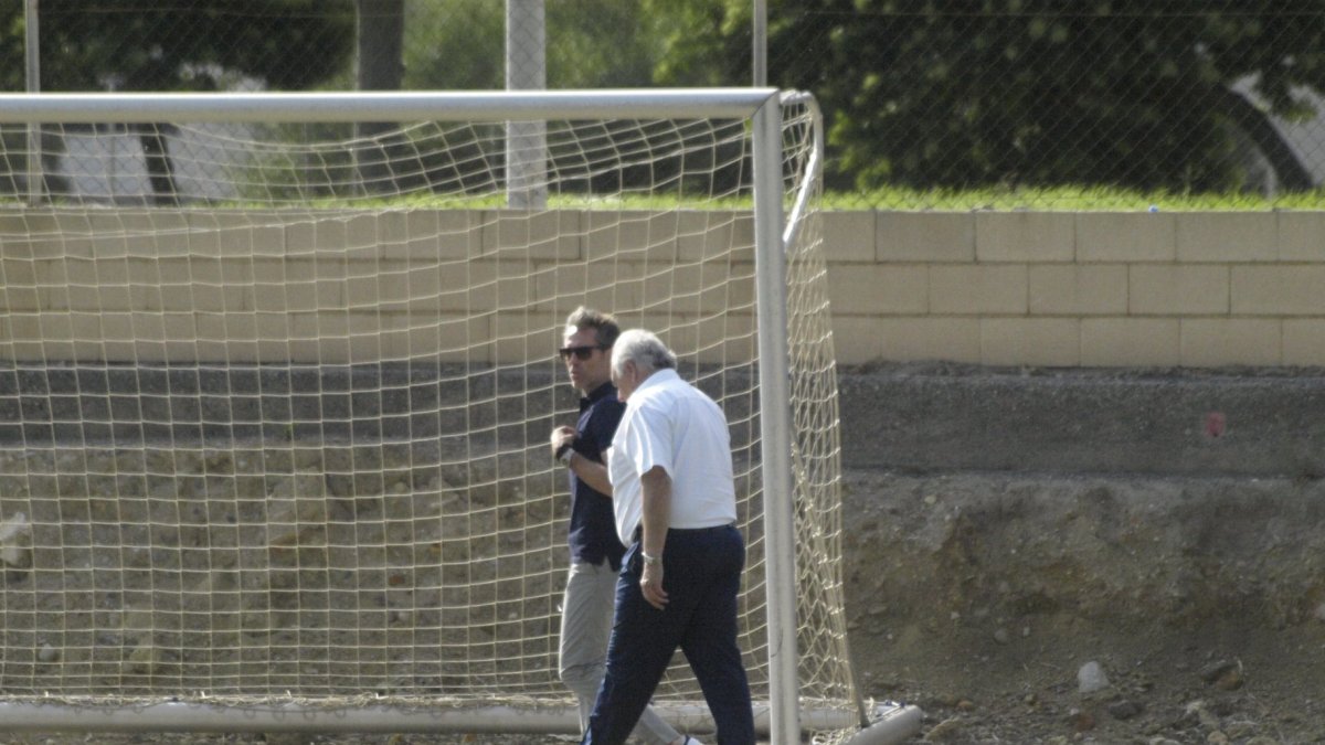 En cualquier momento Alfonso nos mete un gol.