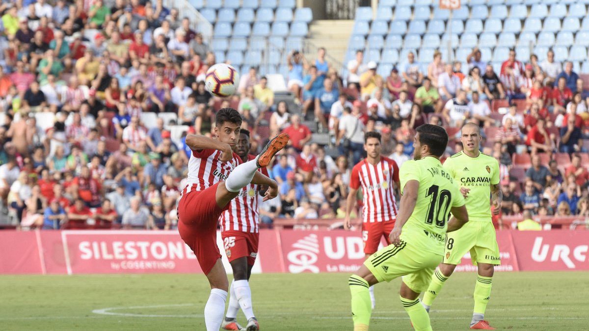 César de la Hoz en el partido contra el Zaragoza.