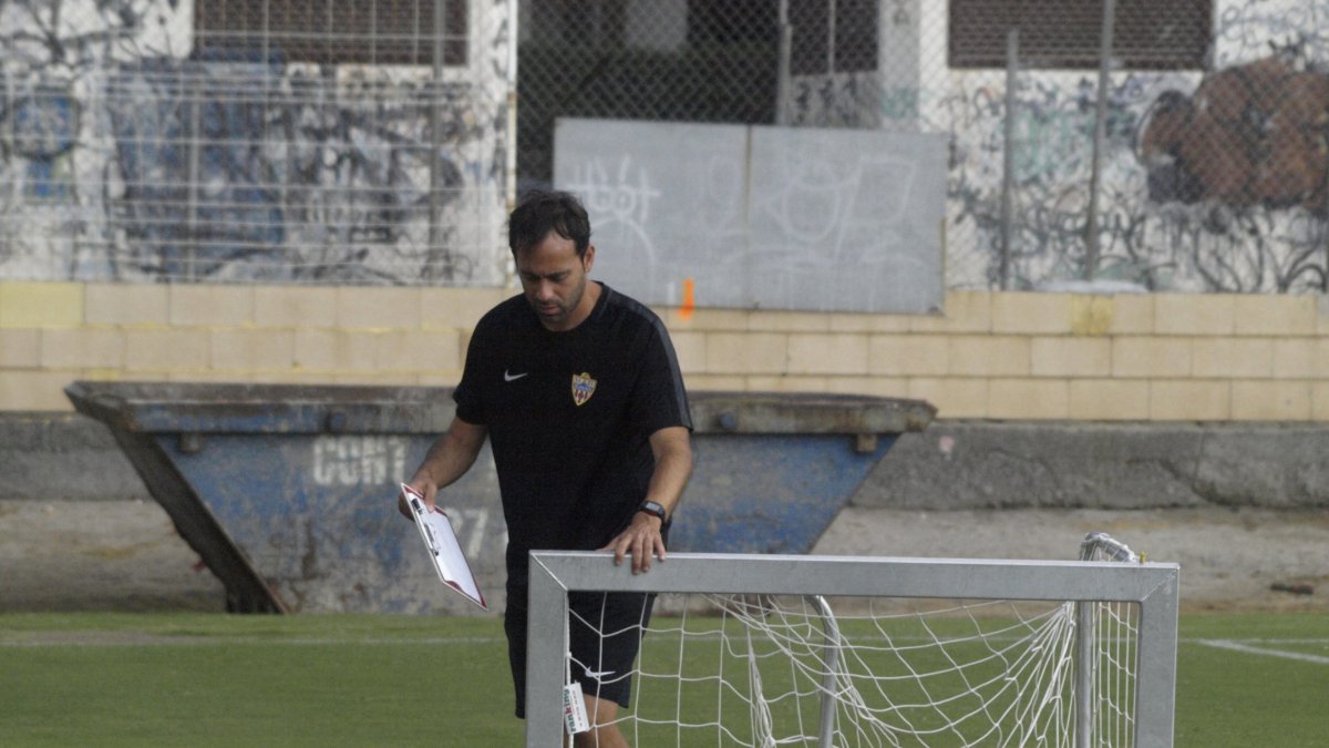 Fran Fernández en el campo de la Vega.