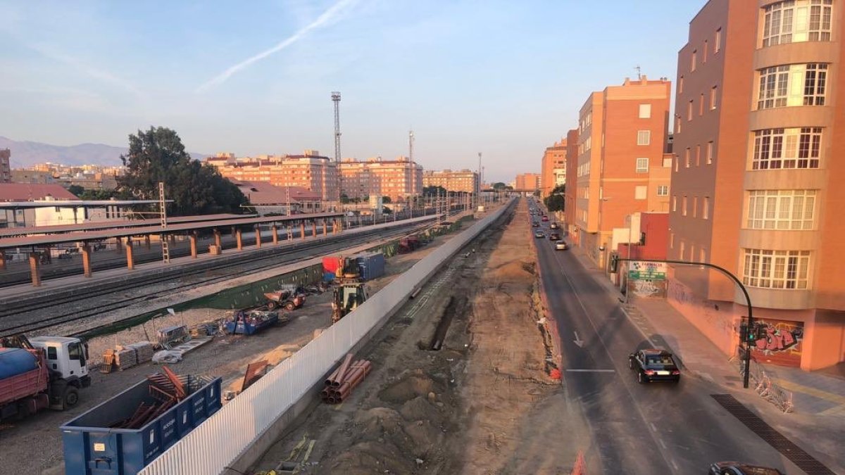 Las obras de Sierra Alhamilla siguen en marcha.