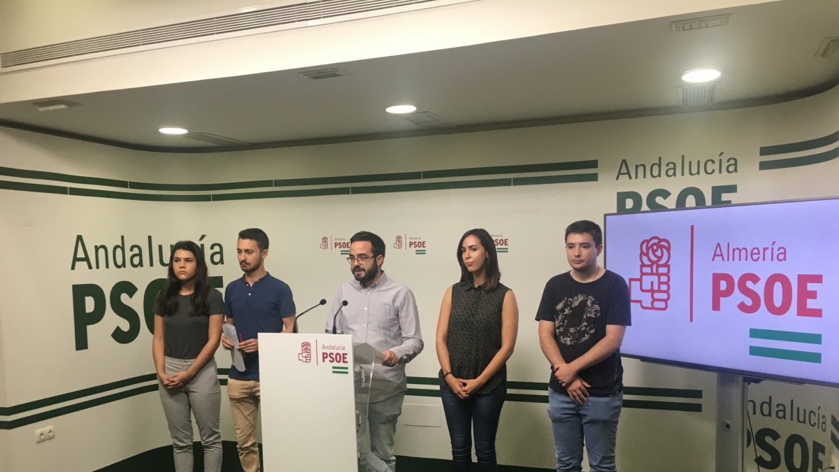 Dirigentes de Juventudes Socialistas almerienses.
