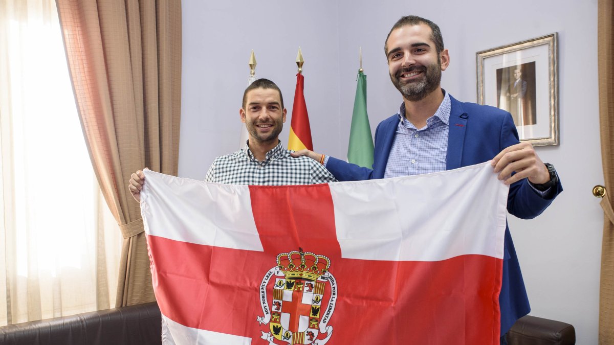 El alcalde con Rafa Lao.