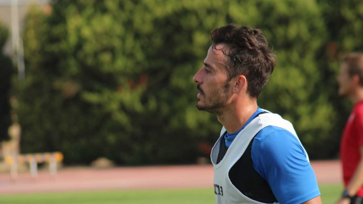 El jugador celeste será intervenido.