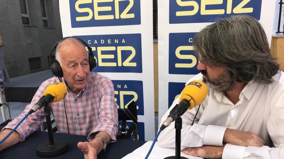 Gabriel Amat, presidente de la Diputación de Almería, durante su paso por el \'Hoy por Hoy\'.