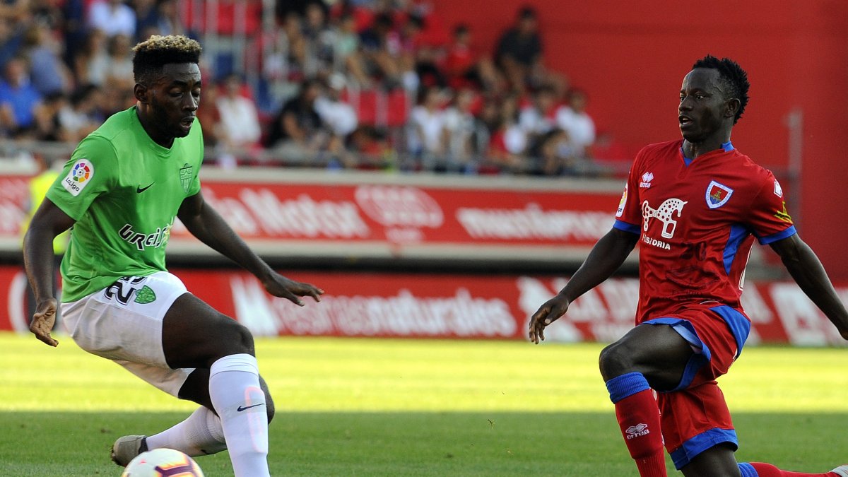 Yan Eteki en el Numancia - Almería.