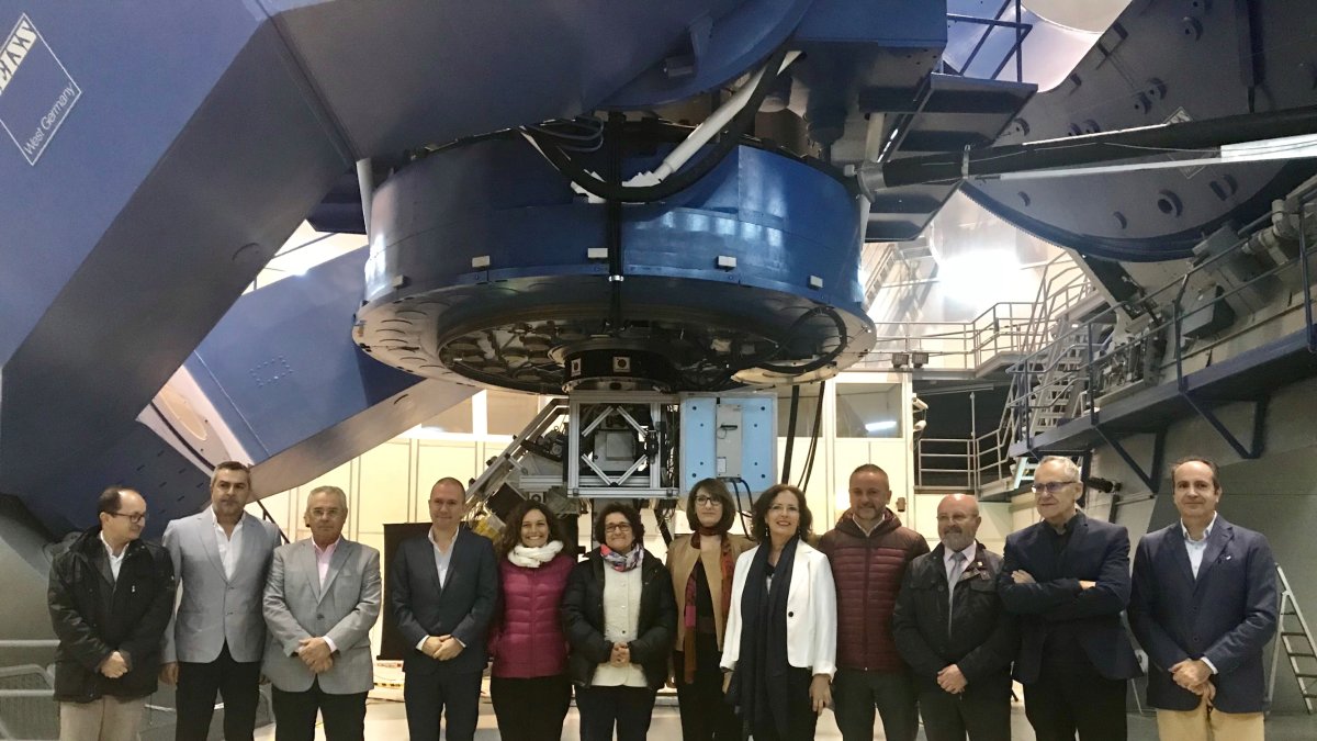 La consejera Lina Gálvez en su visita esta mañana a Calar Alto.