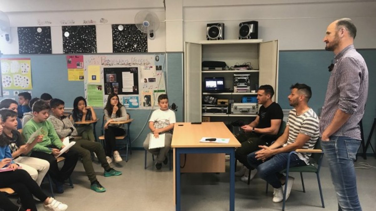 Clases de fútbol y de vida para la mejor formación.
