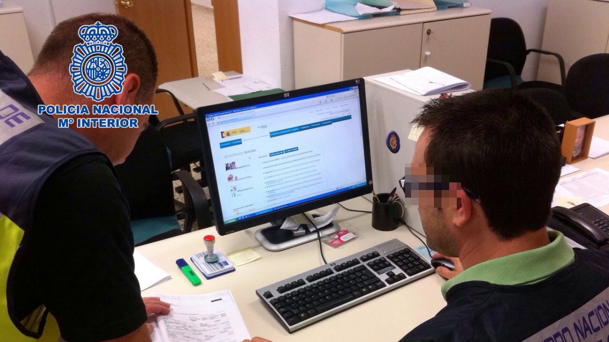 La investigación y las detenciones se enmarcan en la operación Loro.