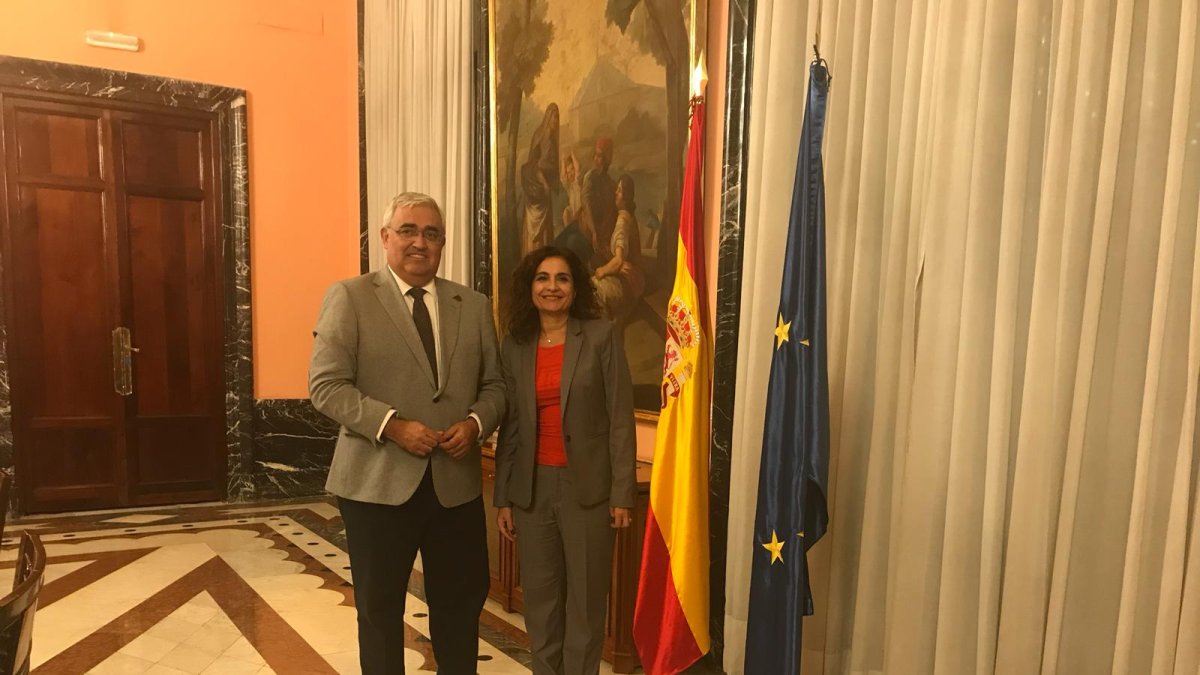 Reunión en Madrid del consejero y la ministra de Hacienda.