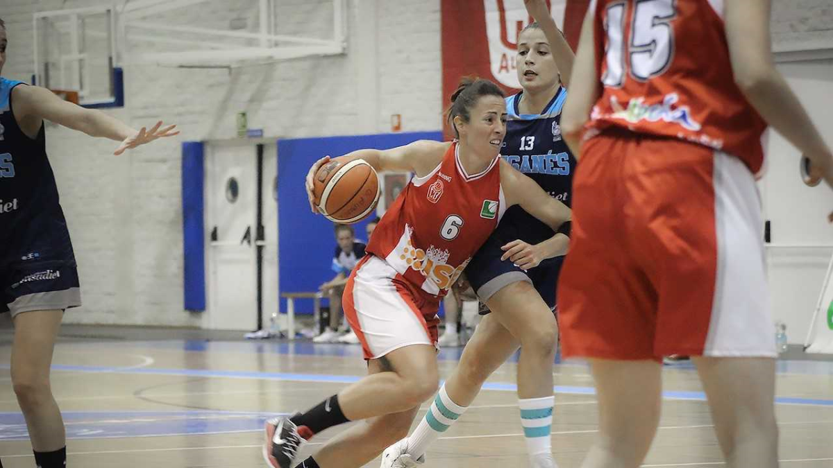 Las almerienses afrontan un difícil calendario.