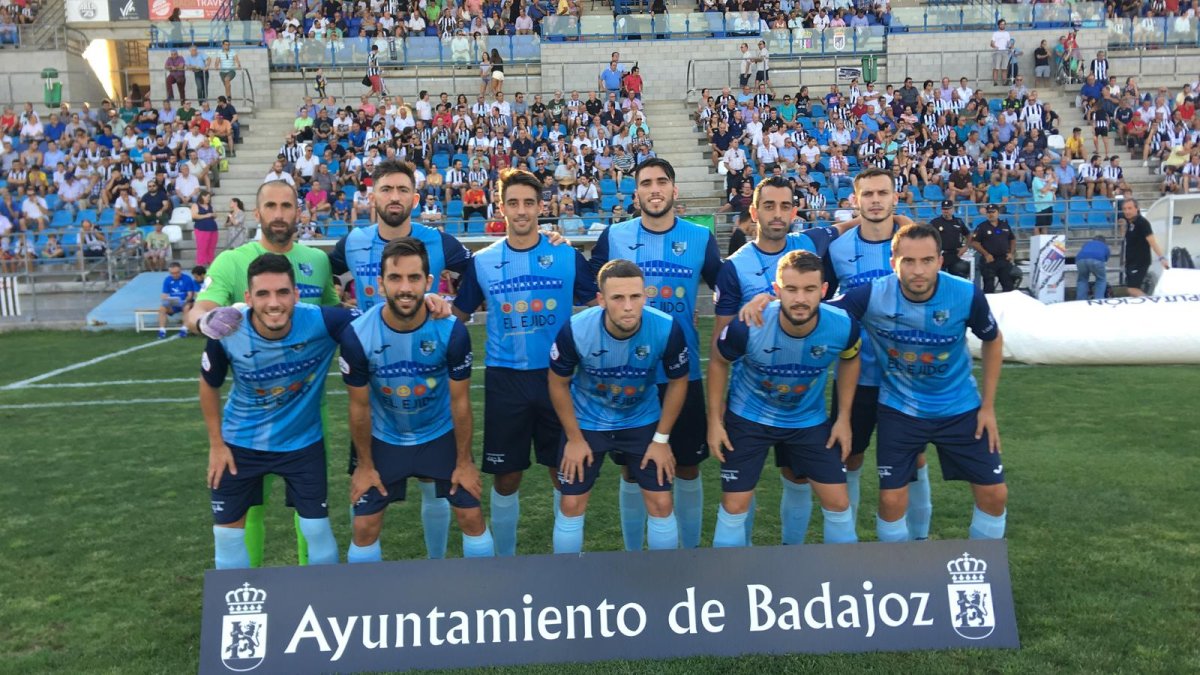 El once del CD El Ejido.