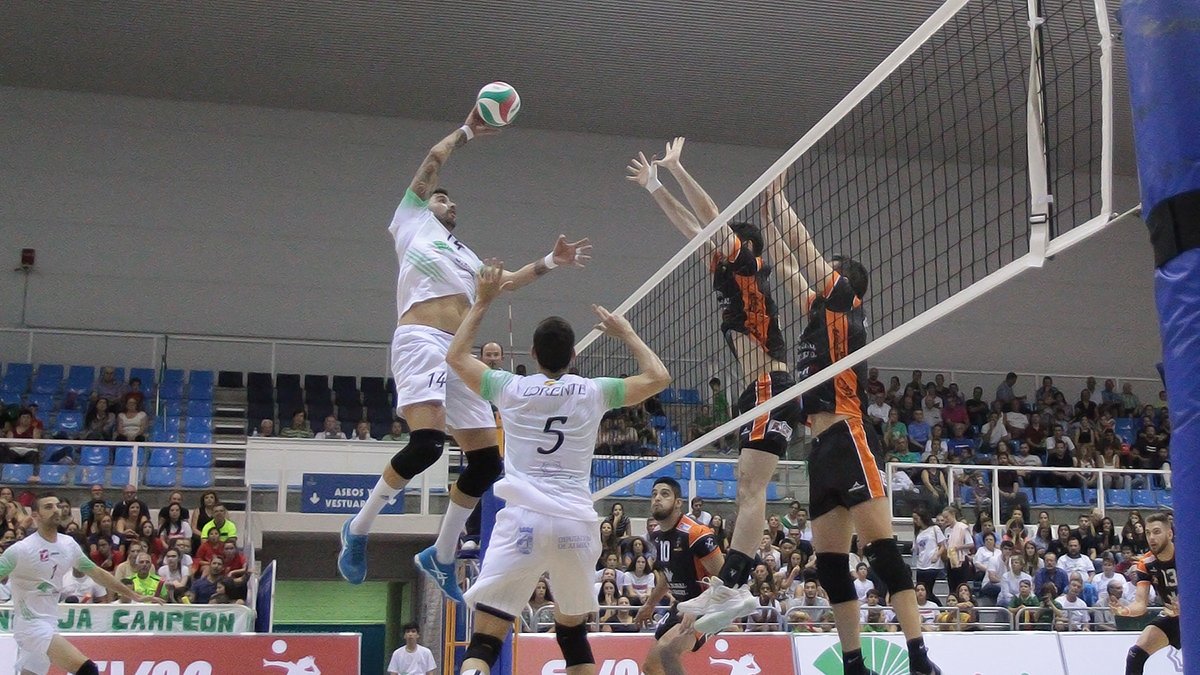 Una jugada del partido.