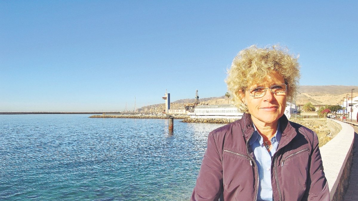 Lola cuenta que “es increíble cómo cambian los gestos y miradas de los turistas durante las visitas”.