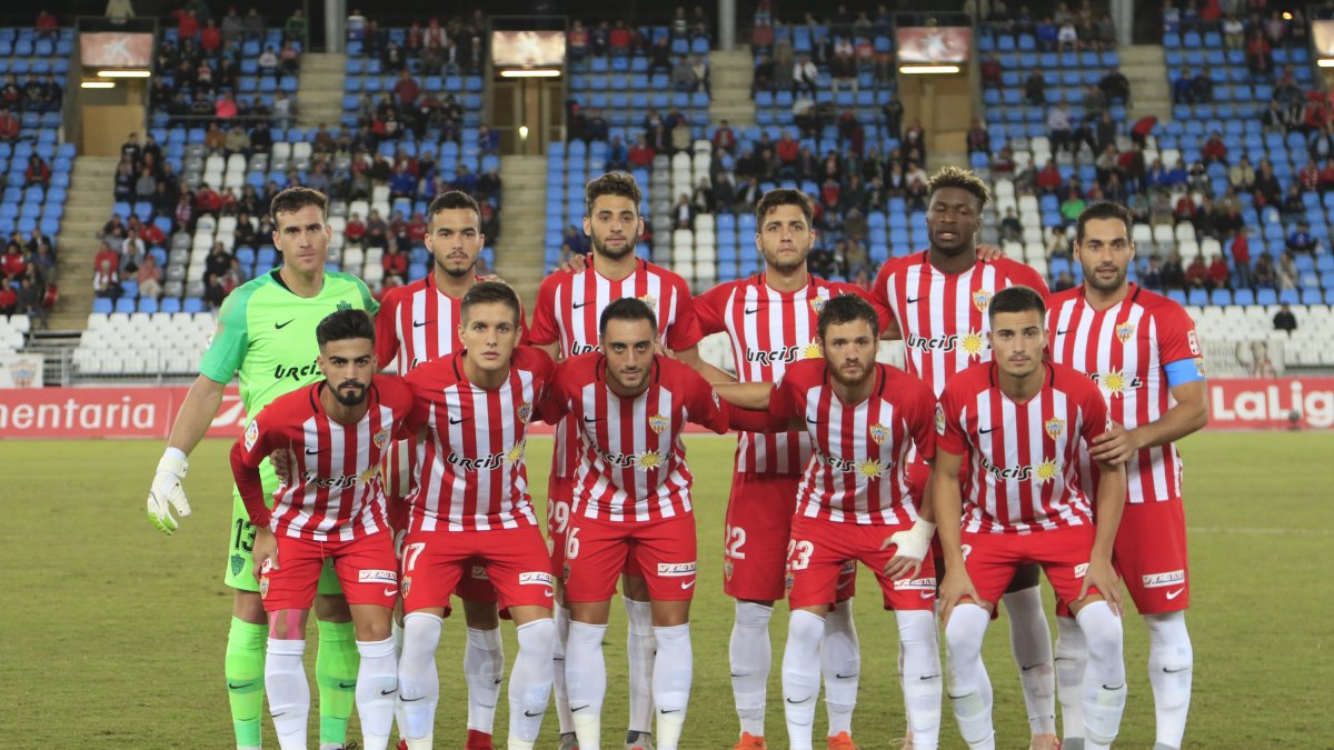 El once del Almería ante el Reus.