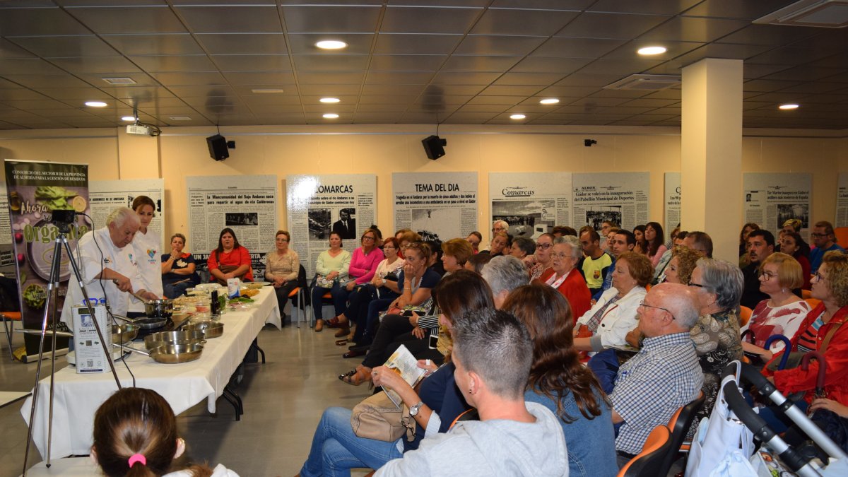 Momento del taller de cocina impartido por Antonio Gázquez.