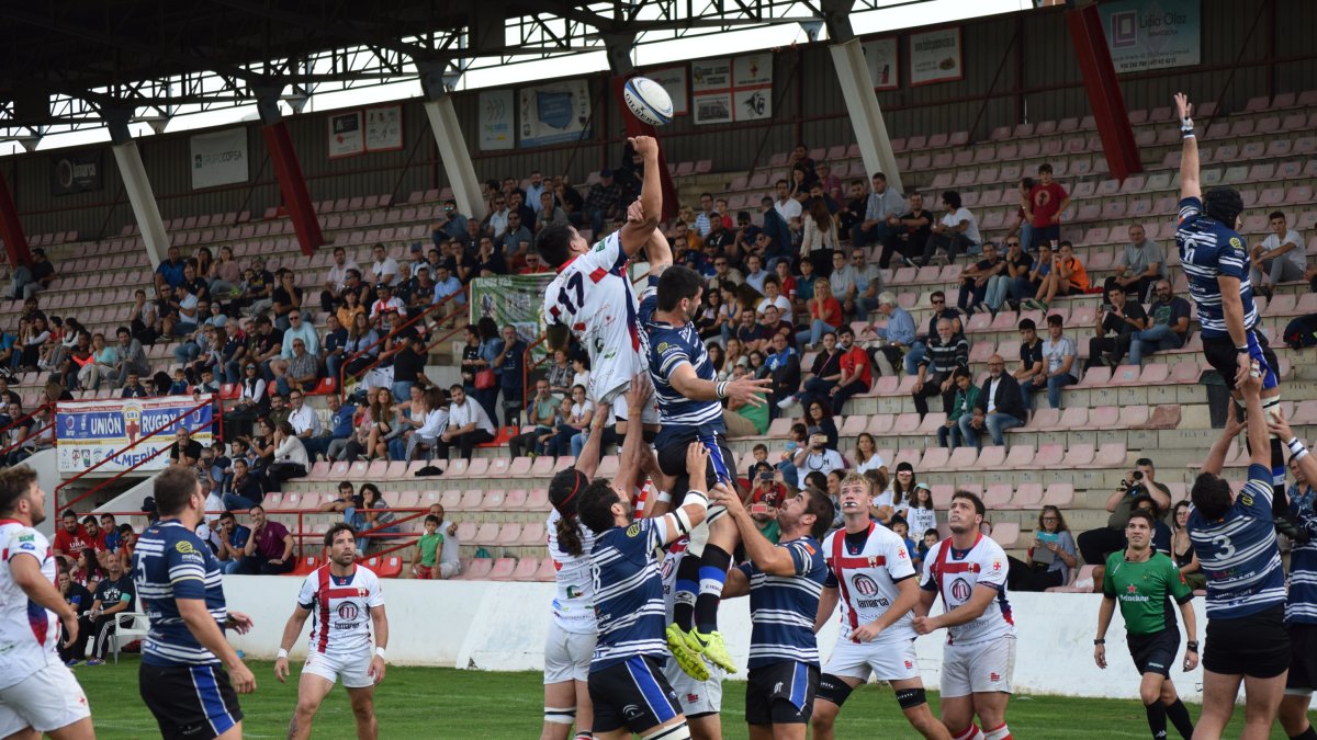 Una jugada del partido.