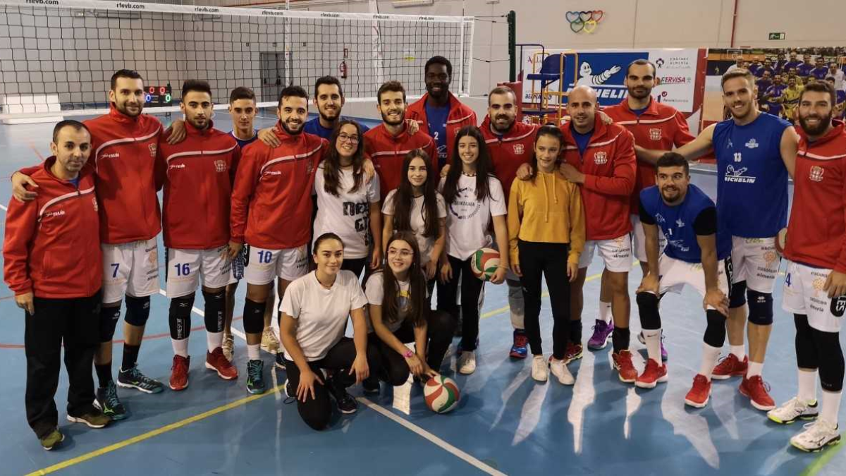 Los almerienses superaron al Voley Playa Madrid.