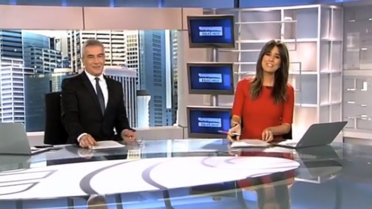 Momento de la conversación entre los dos periodistas.