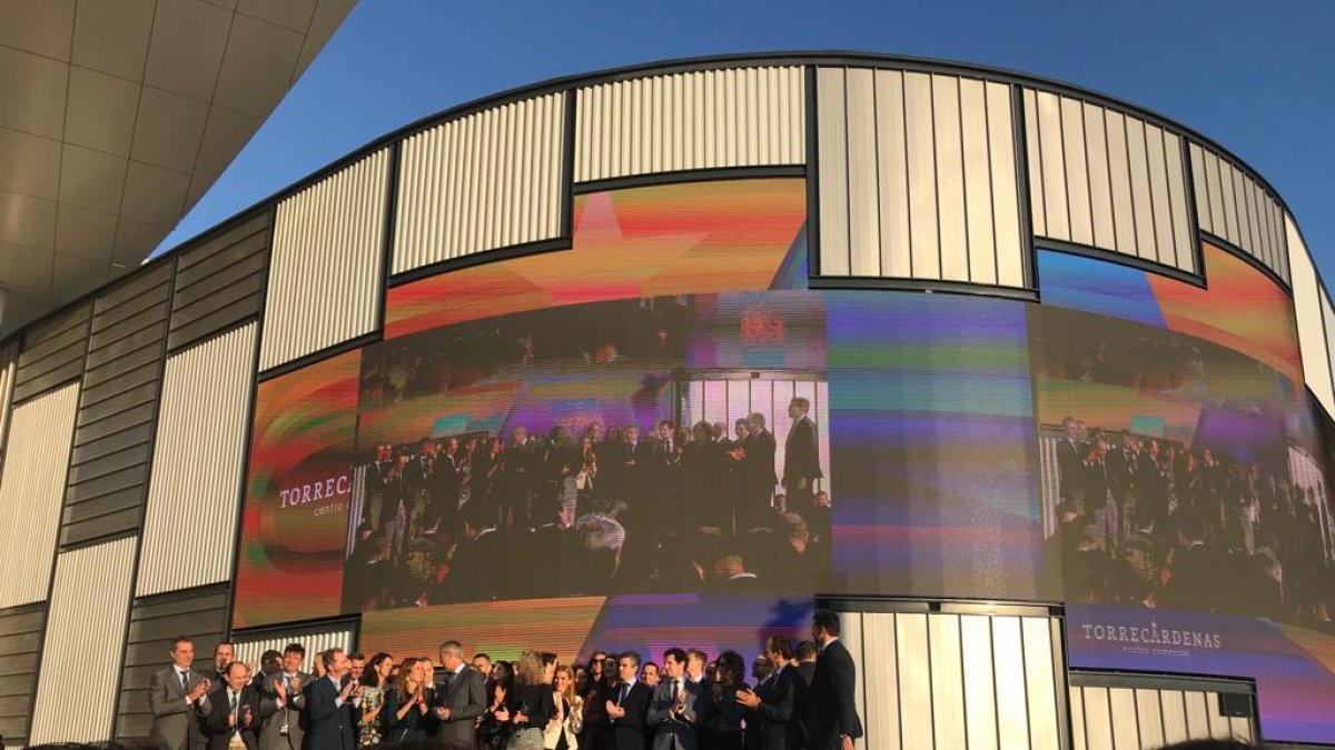 El equipo de Bogaris, en la inauguración del Centro Comercial Torrecárdenas.