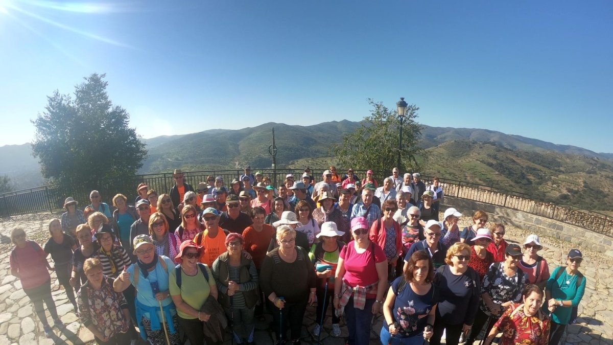 Participantes en la ruta por los Filabres.