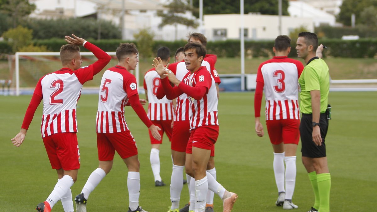Celebración de la victoria frente al Malagueño.