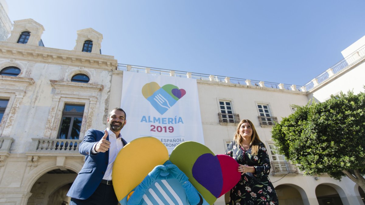 Alcalde y concejal de Promoción tras conocerse la designación de Almería