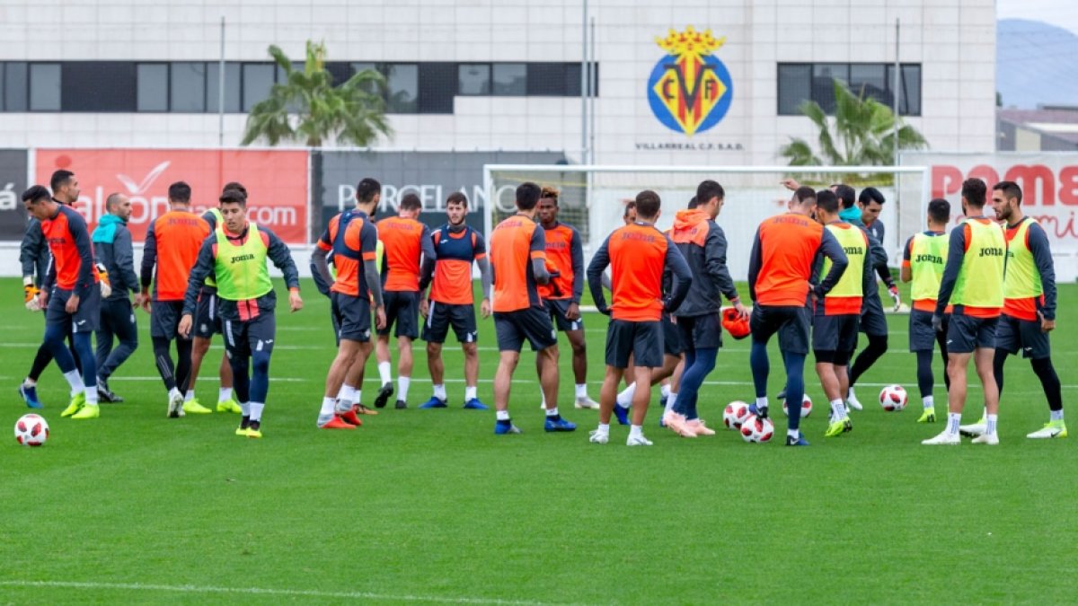 El Villarreal entrenó y viajó a Almería.