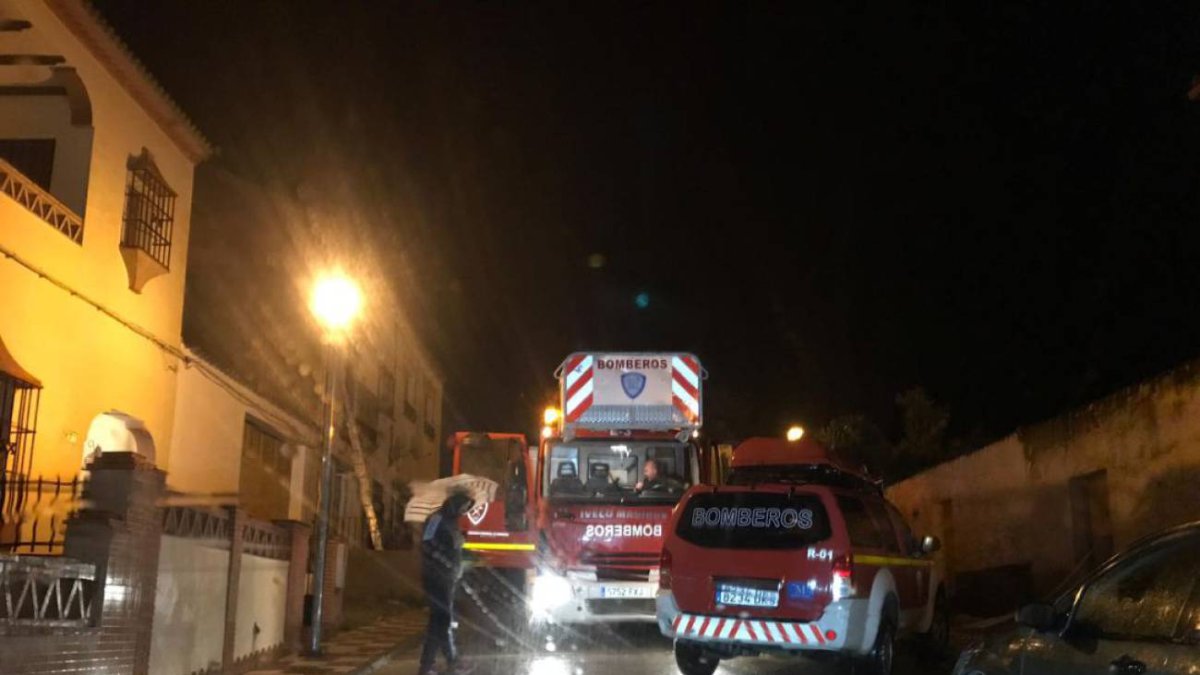 Los efectivos, trabajado en el lugar del suceso.