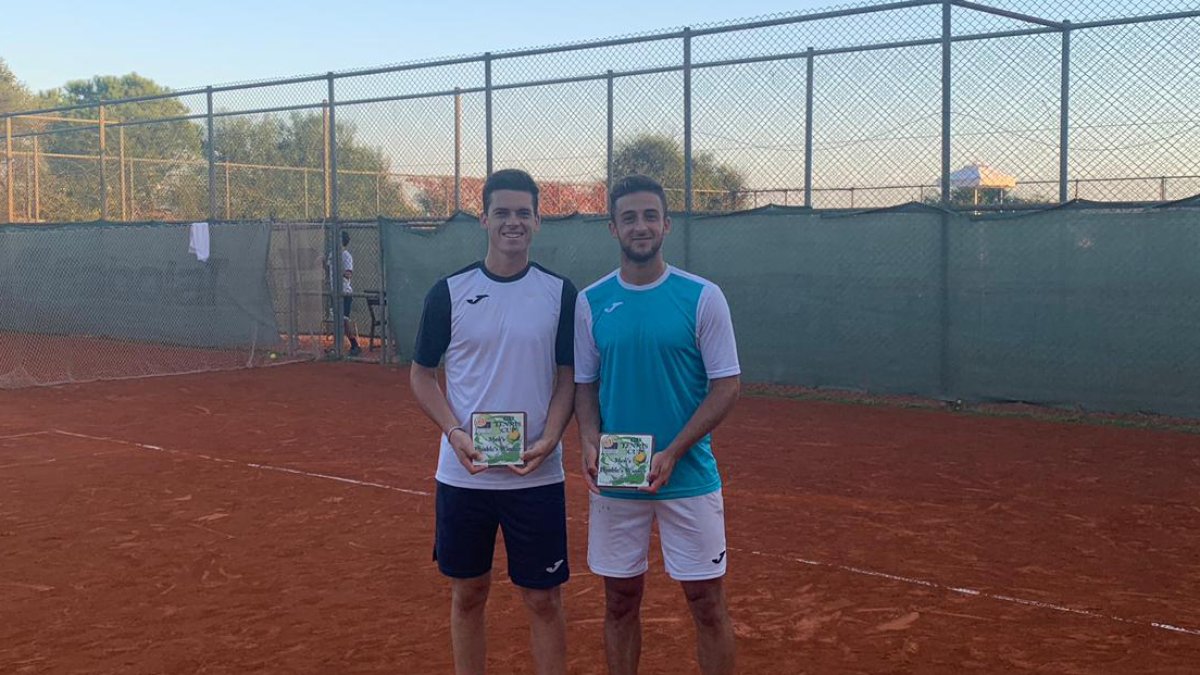 Los tenistas almerienses Benjamin Winter y Javi Barranco, campeones en Turquía. ,