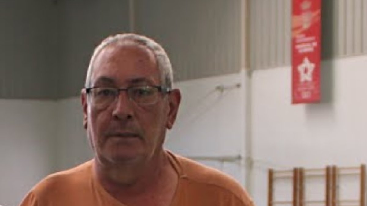 Paco Navarro en el Pabellón de Deportes de Huércal de Almería.