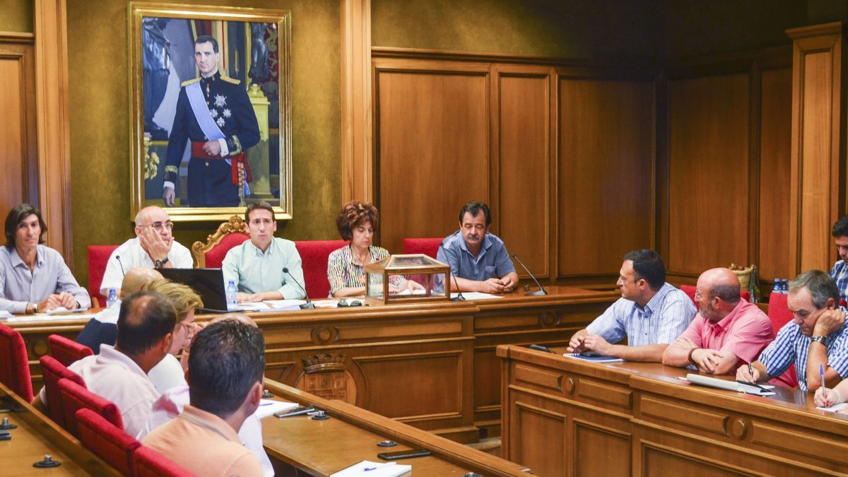 Reunión para preparar la solicitud del programa de Eficiencia Energética.