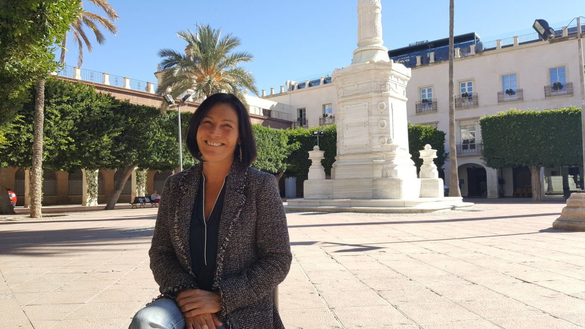 La gerente de Almería Centro cree firmemente en las ventajas del comercio clásico.