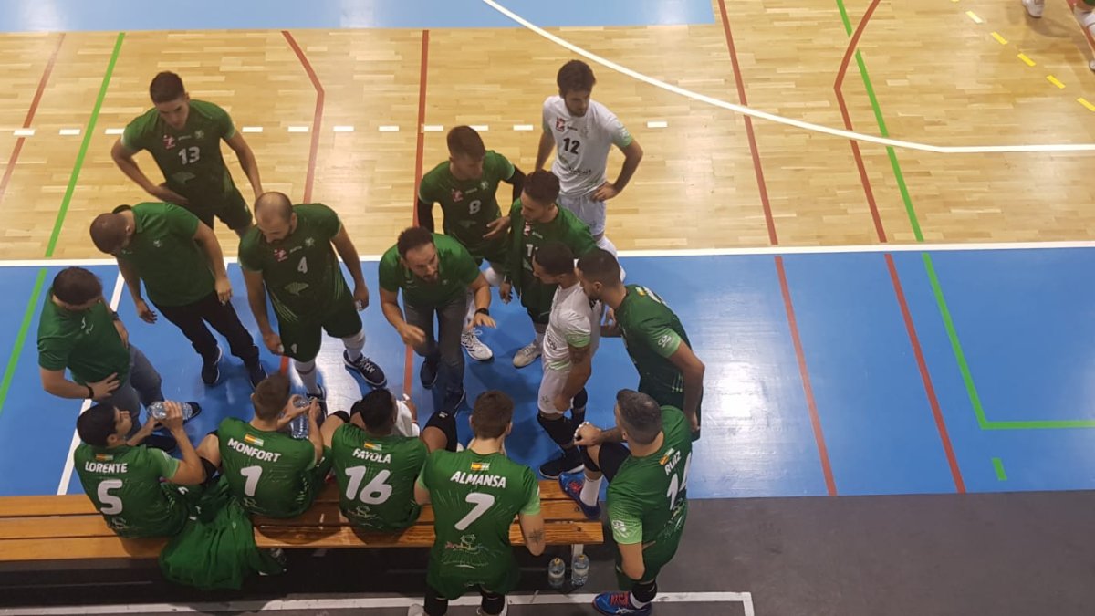 Manolo Berenguel dando instrucciones.