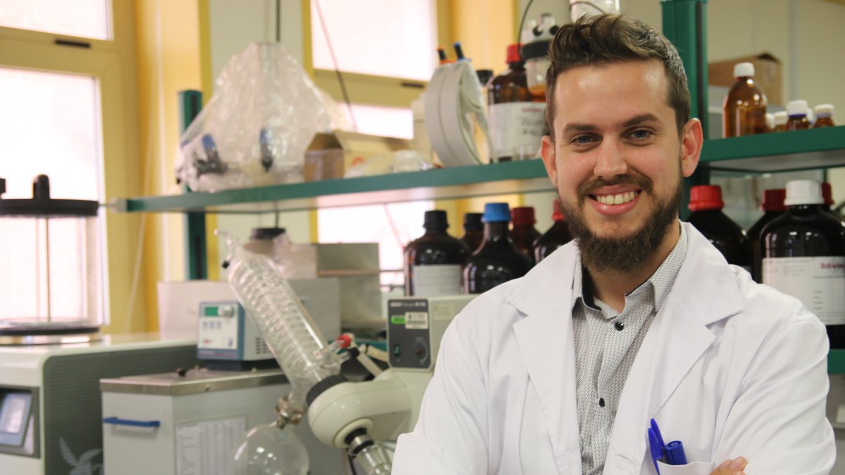 José Raúl Belmonte, en el laboratorio
