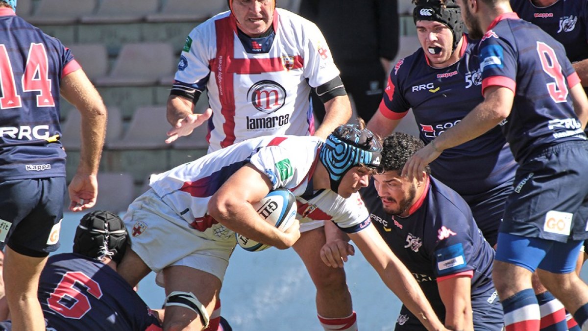 Una jugada del partido.