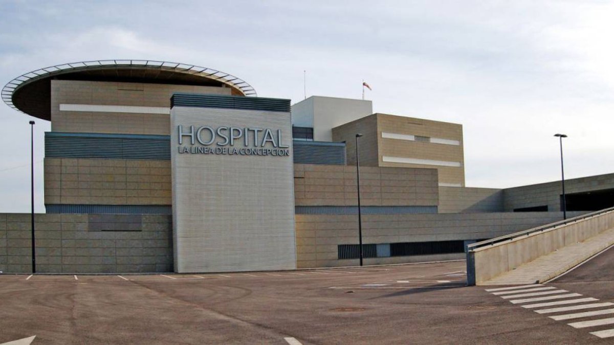 Imagen de la fachada principal del nuevo hospital de La Línea. (Foto: radioalgeciras.es)