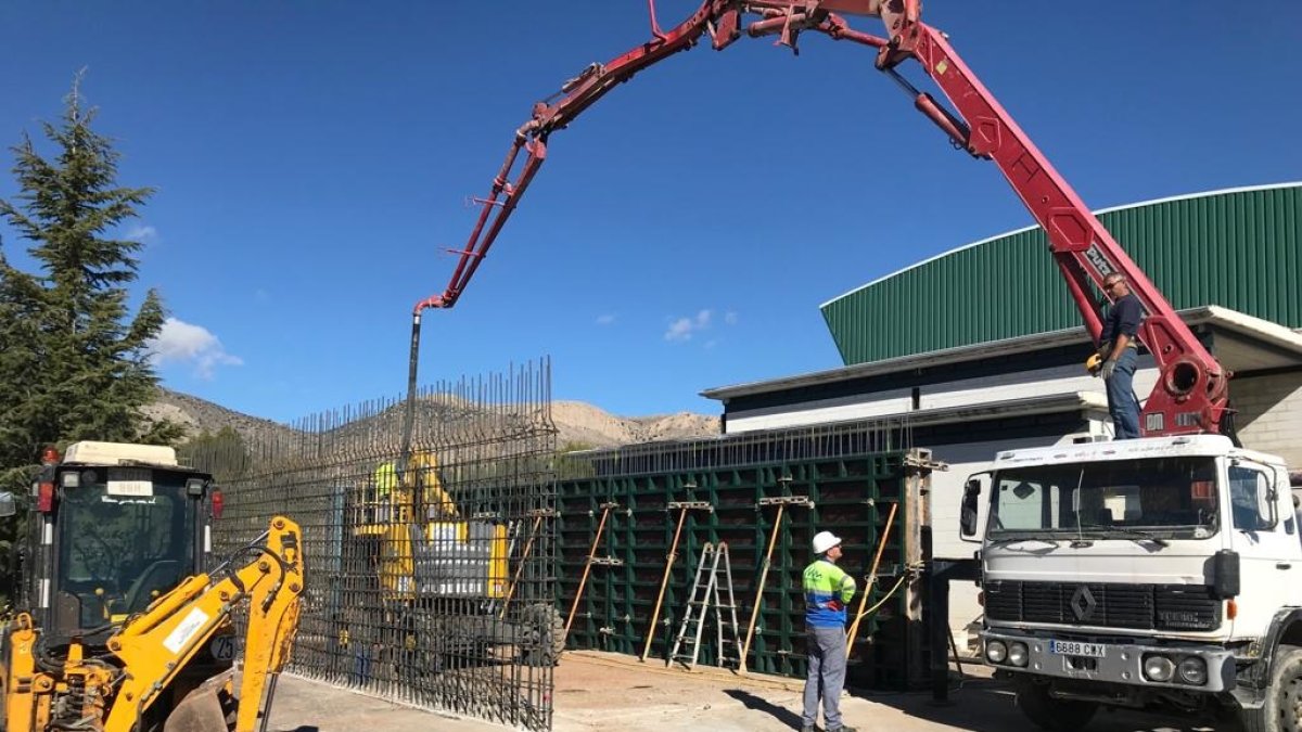 Maquinaria en el Centro de Conservación de Chirivel.
