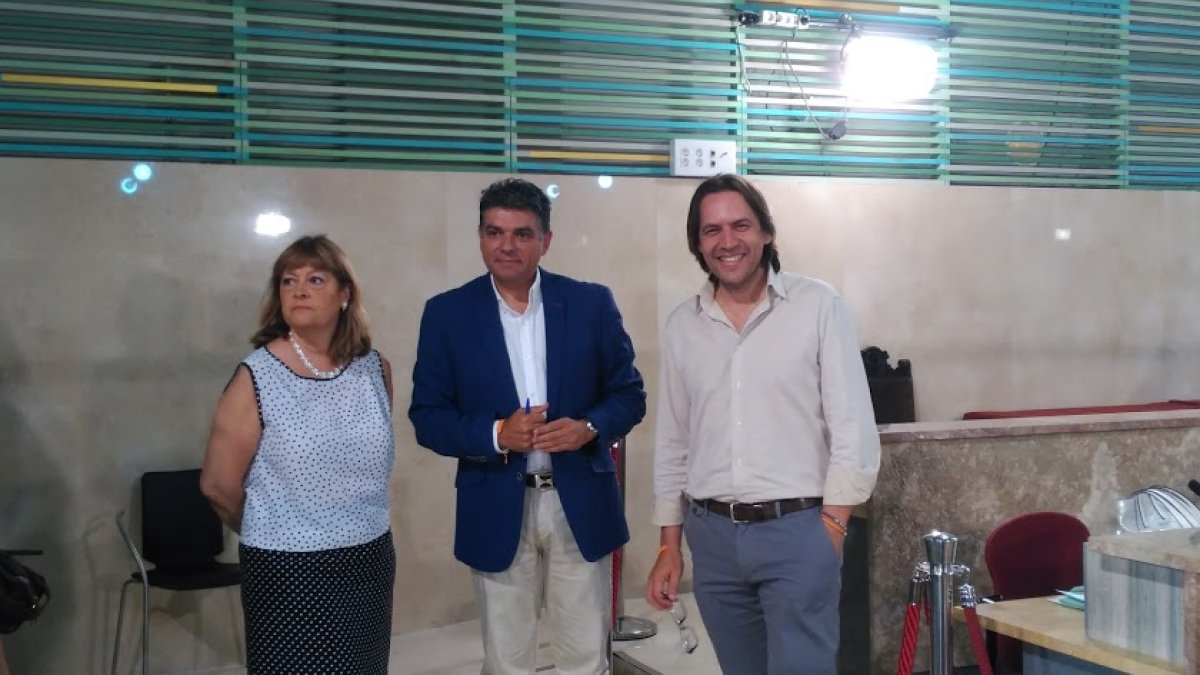 Momento del regreso de Mabel Hernández tras su primera renuncia