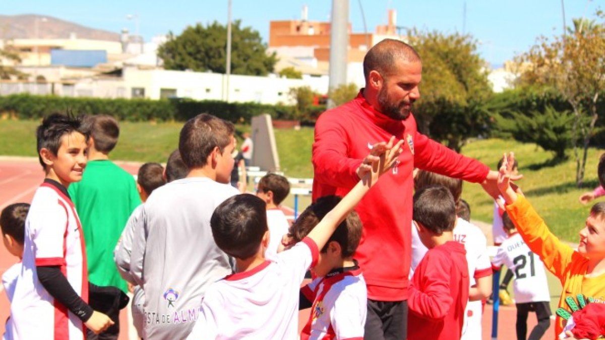 Los participantes tendrán la oportunidad de conocer a los jugadores del primer equipo del Almería.