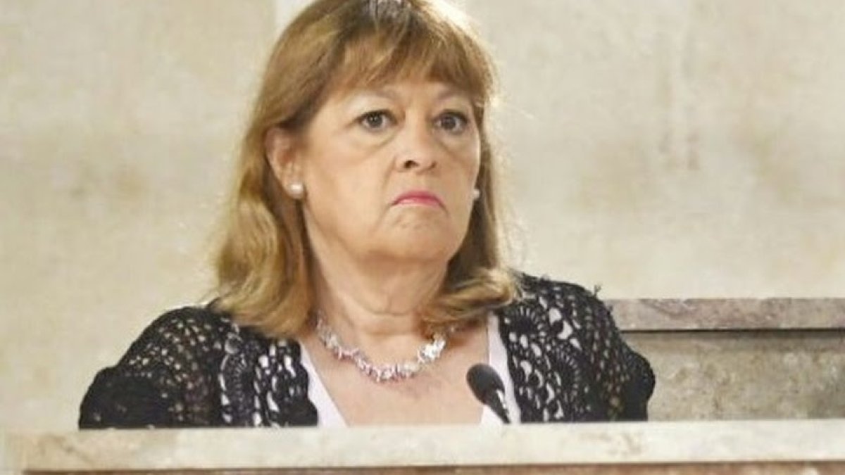 Mabel Hernández pasará a formar parte del Grupo de No Adscritos