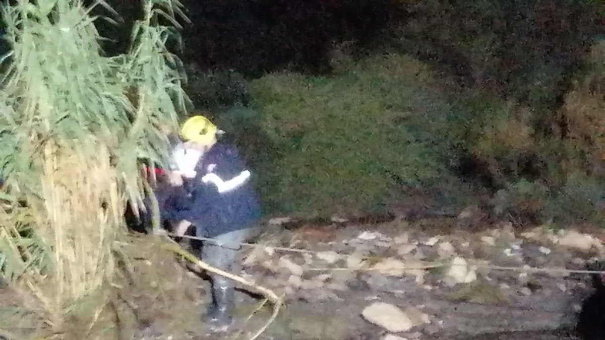 Actuación esta noche de Bomberos del Levante en Carboneras.