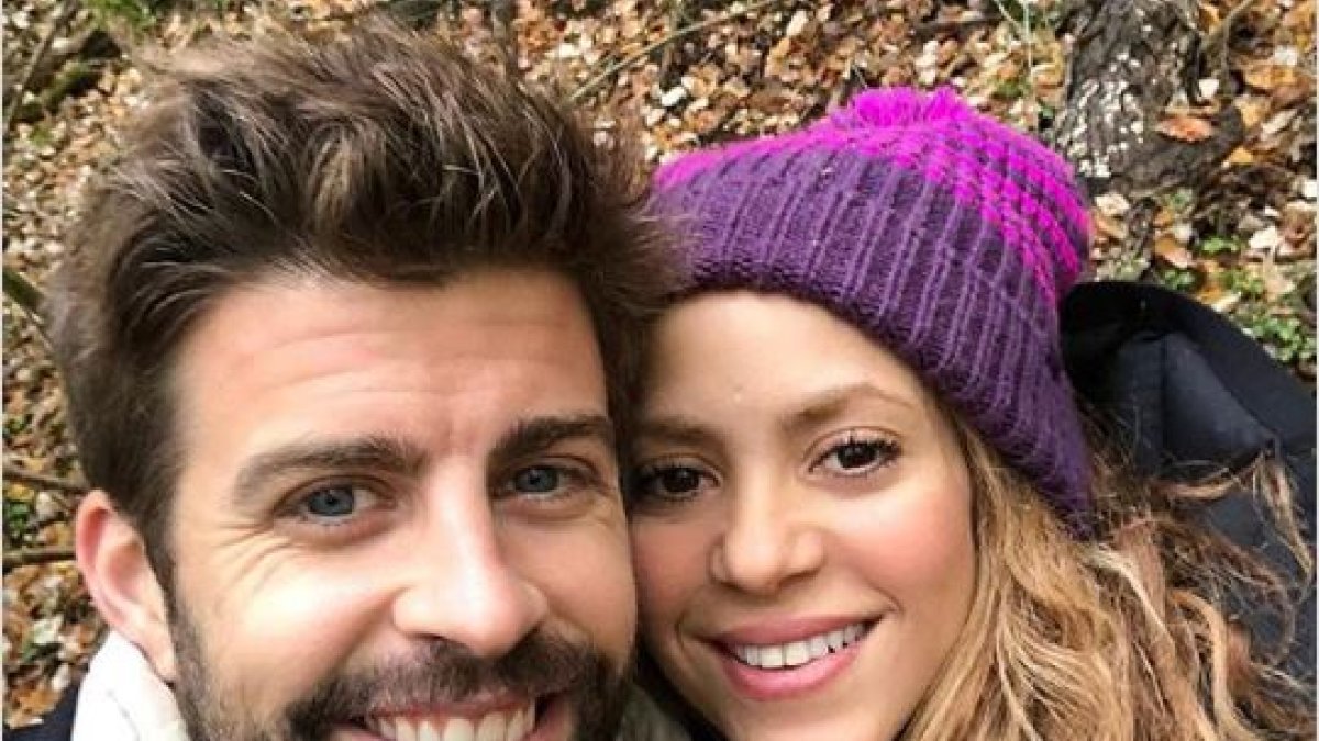 Piqué y Shakira se hacen una foto con una trufa.