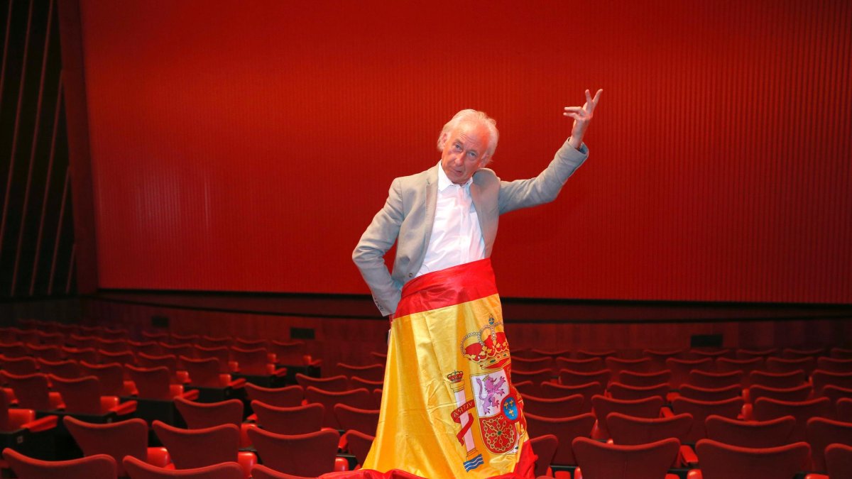 Boadella reivindica que un demócrata debe defender siempre la libertad de expresión.