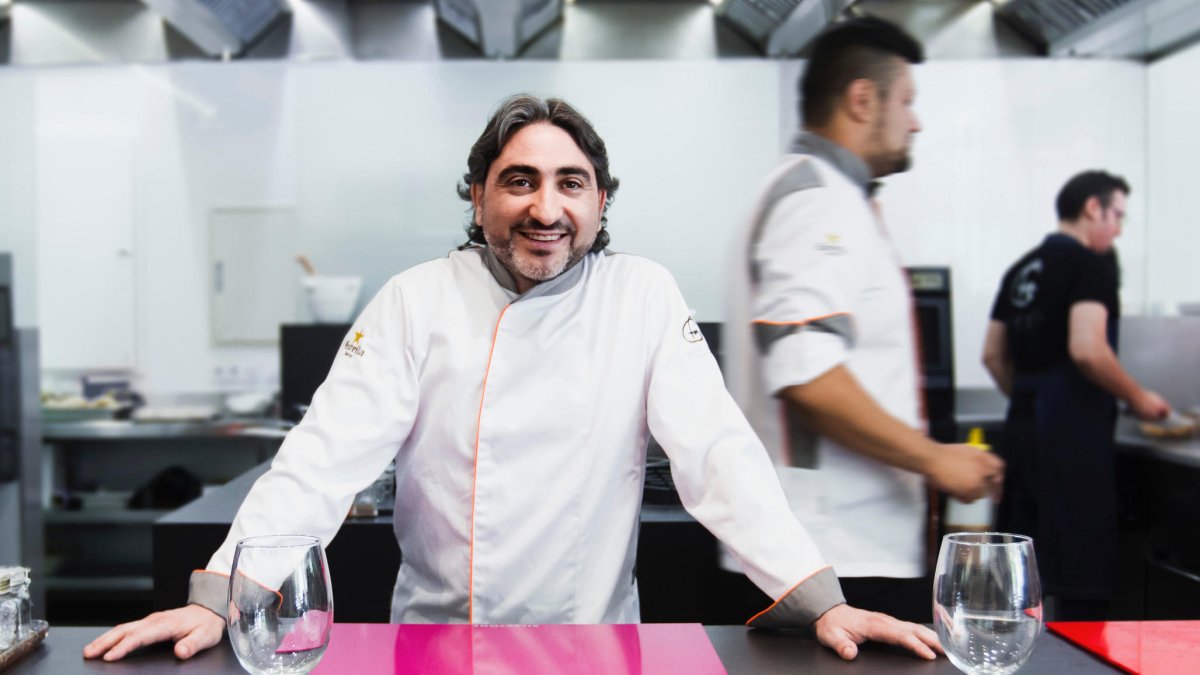 Tony García Espacio Gastronómico, en Avenida Hotel, es el nuevo restaurante de este reconocido chef almeriense.